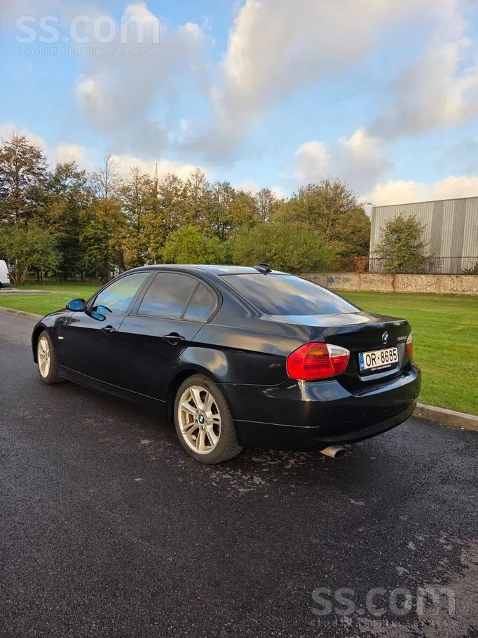 BMW 320D 2007 photo 2