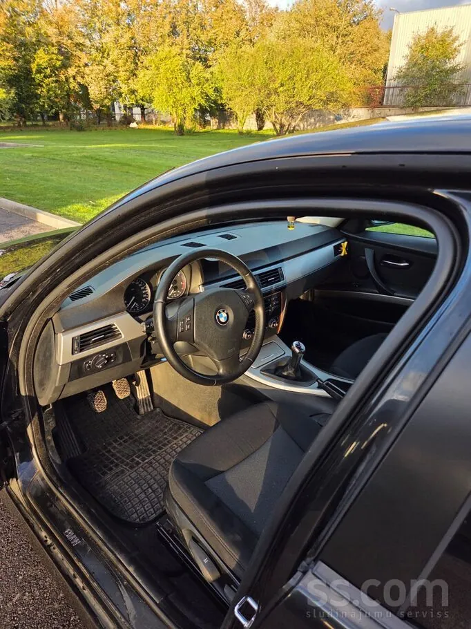 BMW 320D 2007 photo 4