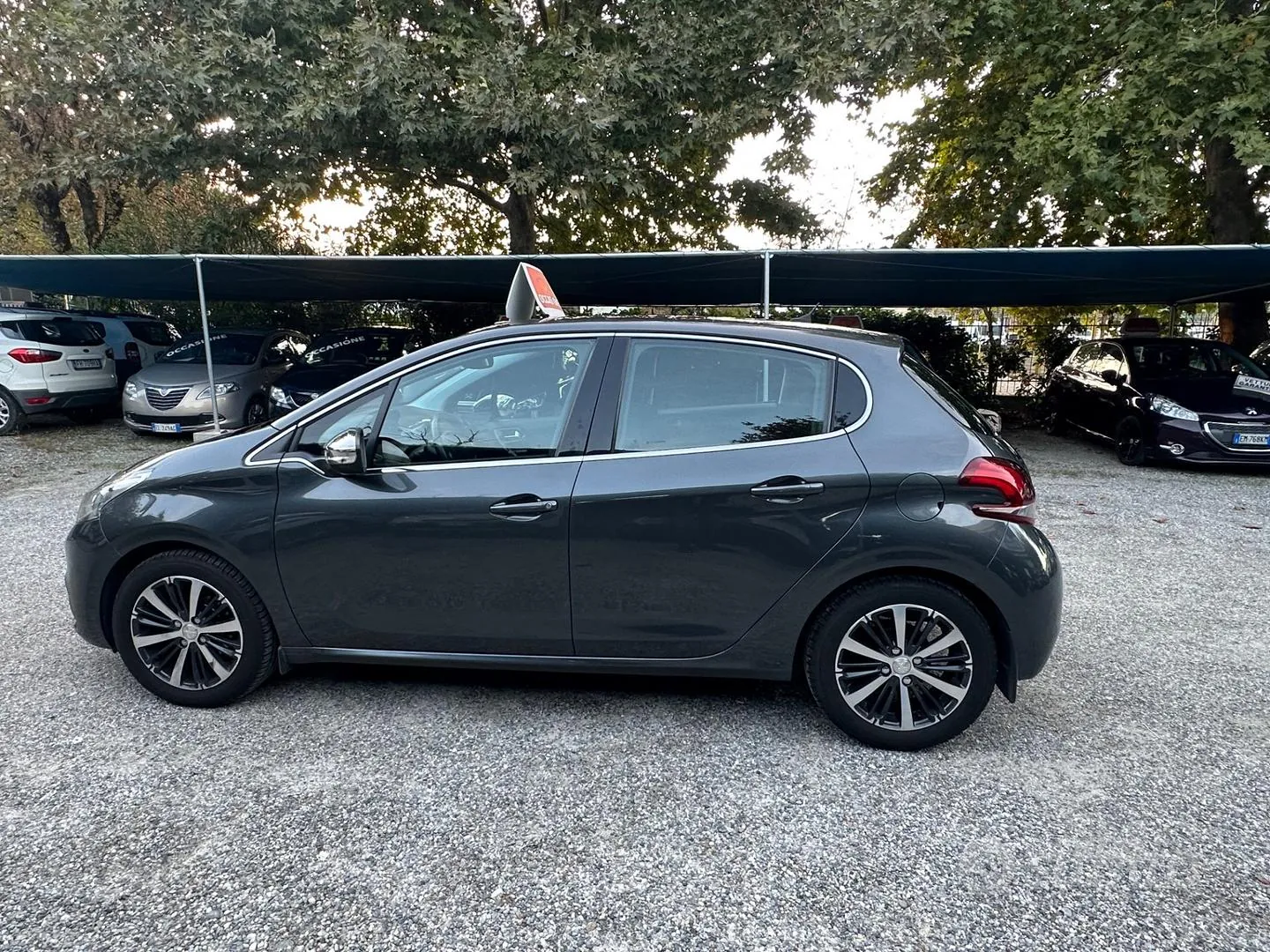 Peugeot 208 2016 photo 4