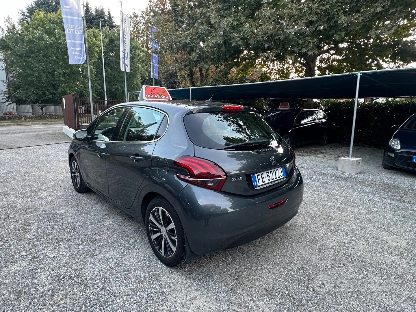 Peugeot 208 2016 photo 5