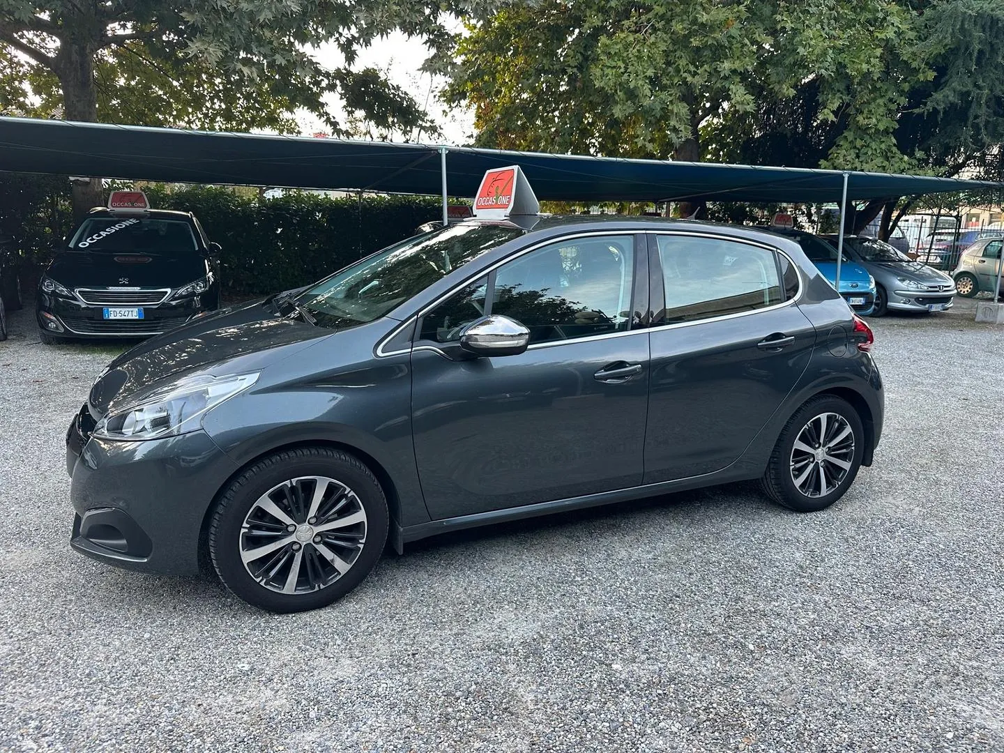 Peugeot 208 2016 photo 3