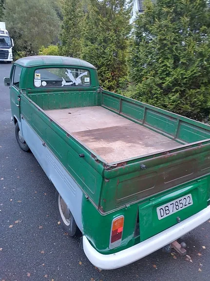 Volkswagen Transporter 1975 photo 2