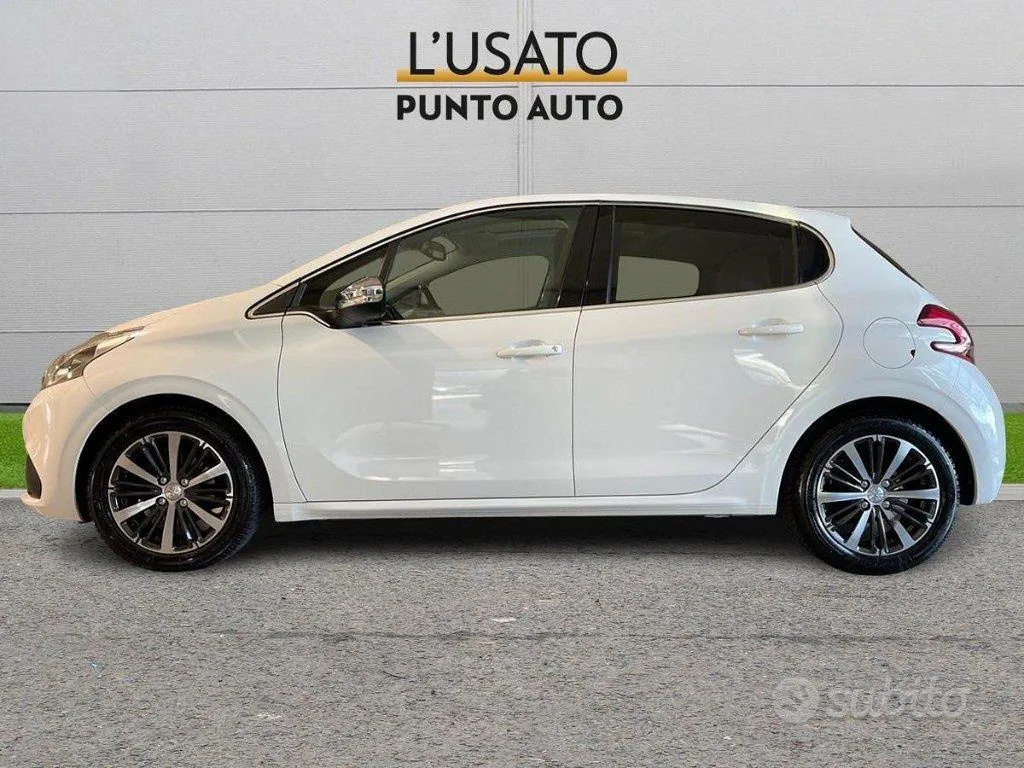 Peugeot 208 2018 photo 4
