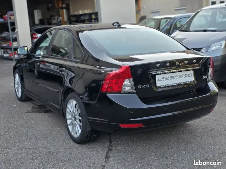 Volvo S40 2012 photo 5