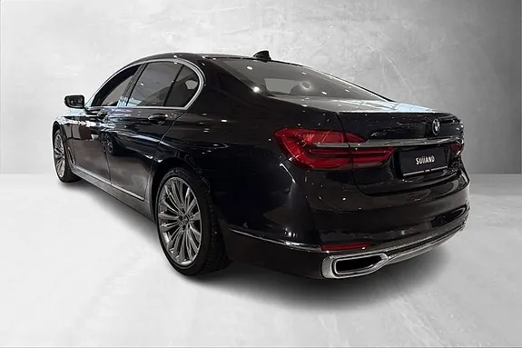 BMW 750I 2017 photo 3