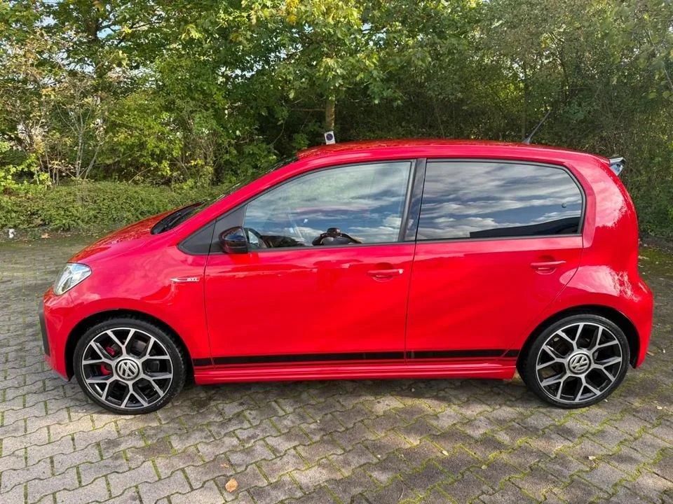 Volkswagen Up
