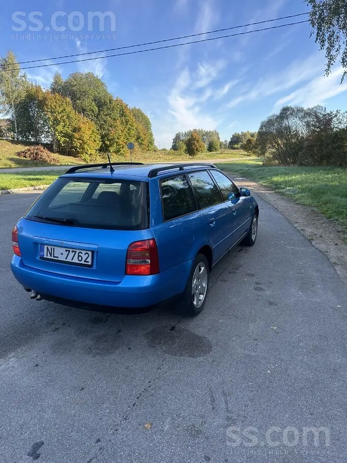 Audi A4 1999 photo 3