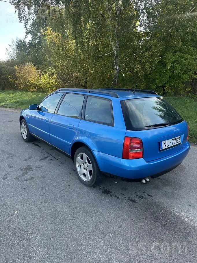 Audi A4 1999 photo 4