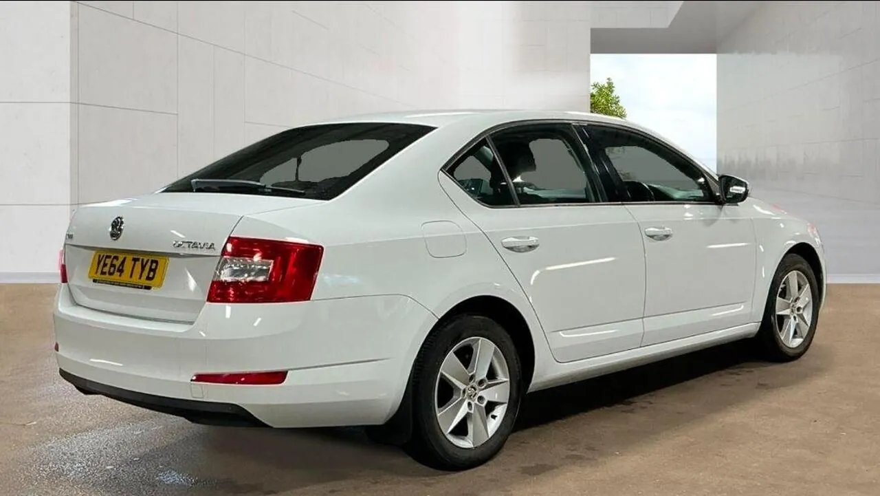 Skoda Octavia 2014 photo 3