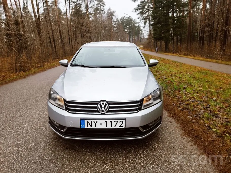 Volkswagen Passat 2012 photo 2
