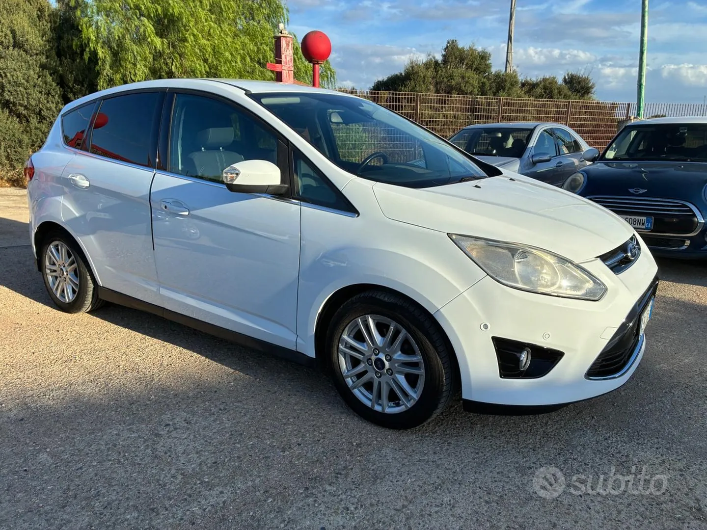 Ford C-Max 2014 photo 4
