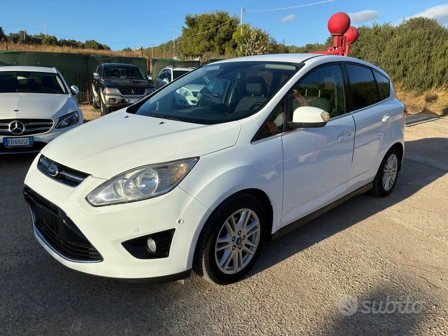 Ford C-Max 2014 photo 2