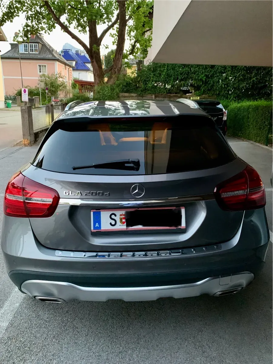 Mercedes-Benz Gla Class 2018 photo 2