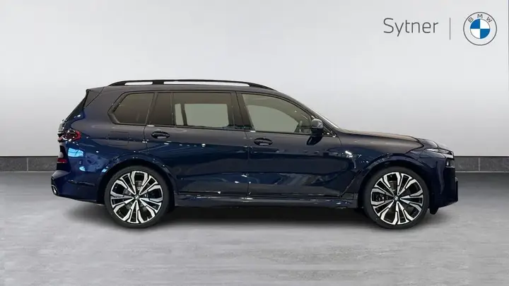 BMW X7 2026 photo 3
