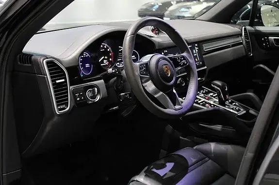 Porsche Cayenne 2023 photo 3
