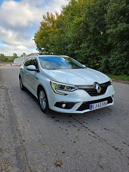 Renault Megane Iv 2017 photo 2