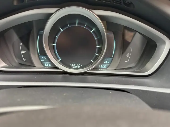 Volvo V40 2014 photo 5