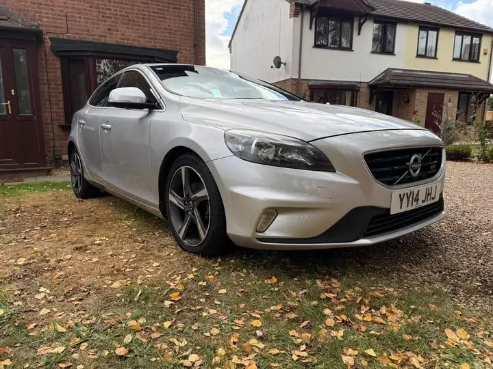 Volvo V40 2014 photo 2