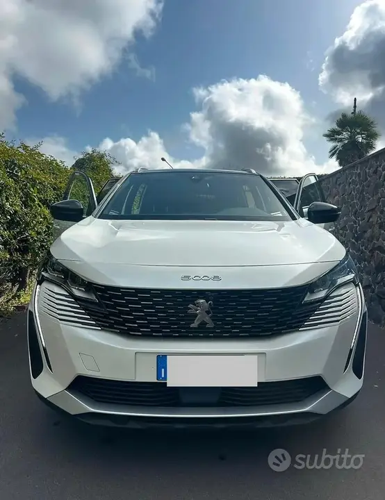 Peugeot 5008 2023 photo 5