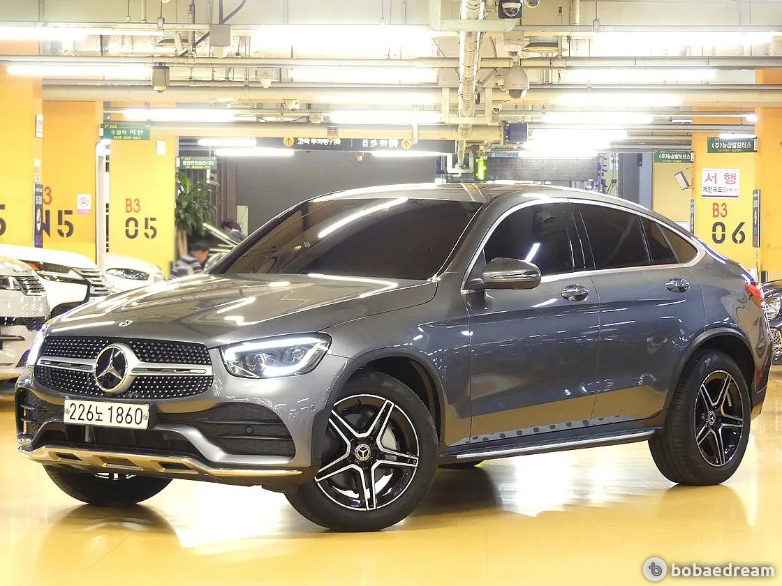 Mercedes-Benz Glc300 2023 photo 2