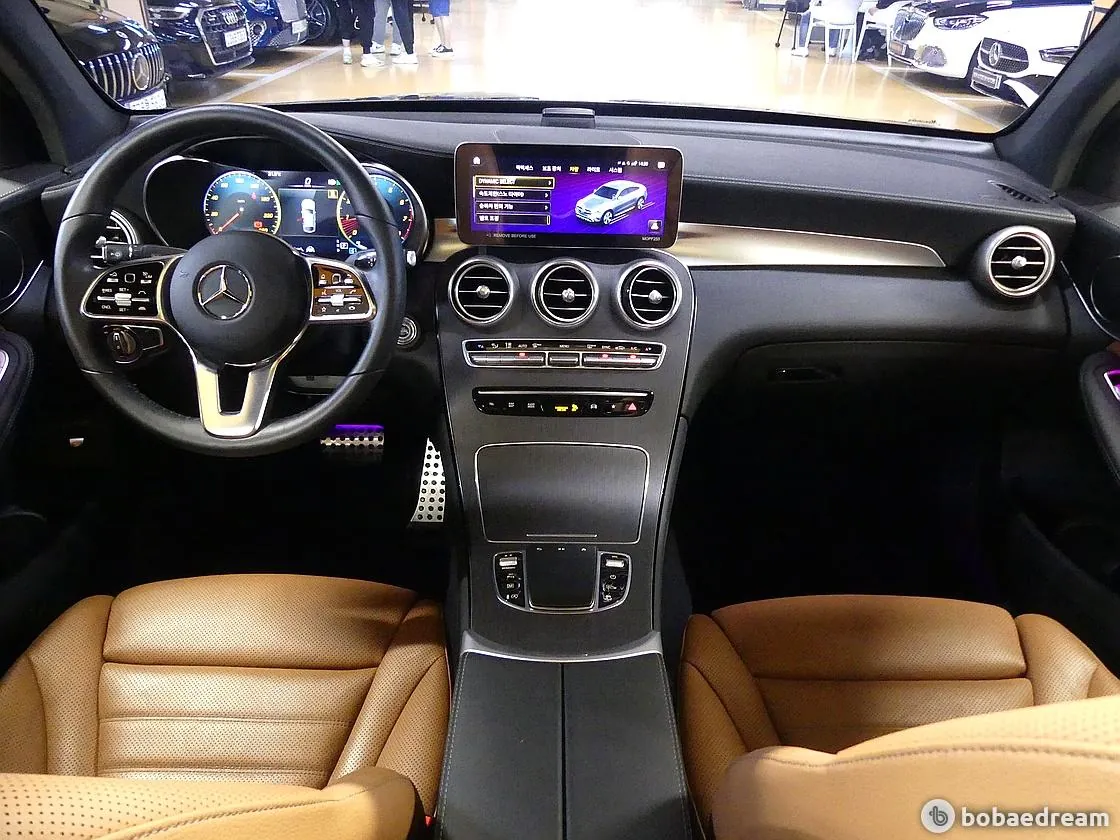 Mercedes-Benz Glc300 2023 photo 4