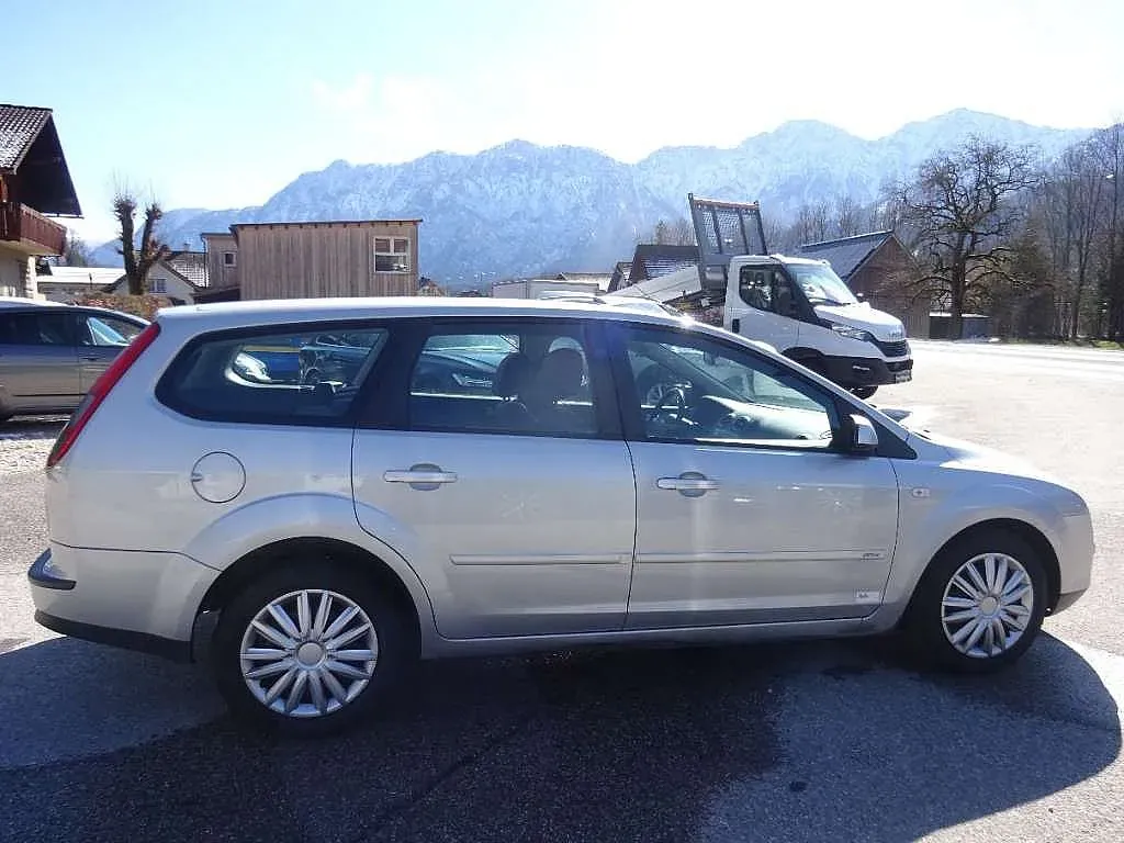 Ford Focus 2008 photo 3