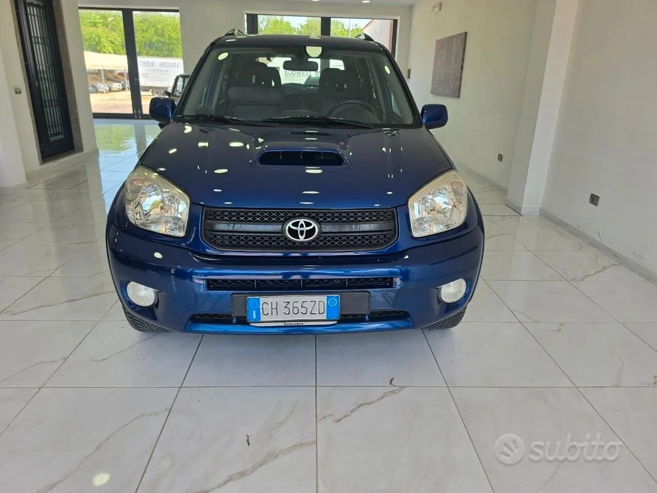Toyota Rav4 2004 photo 2