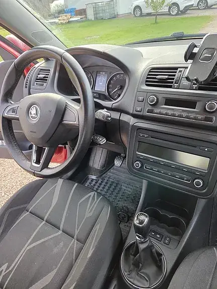 Skoda Fabia 2014 photo 5