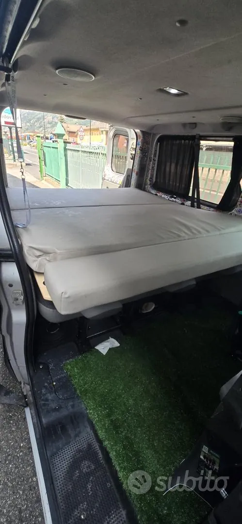 Opel Vivaro 2006 photo 4