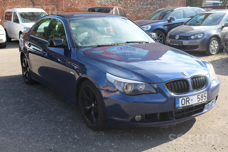 BMW 525