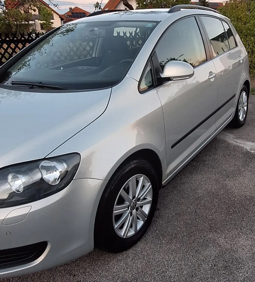 Volkswagen Golf Plus 2012 photo 2