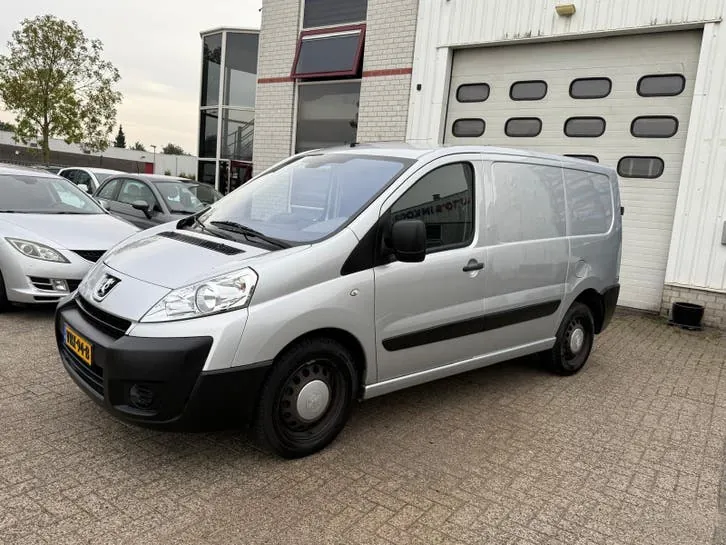 Peugeot Expert 227 2010 photo 2