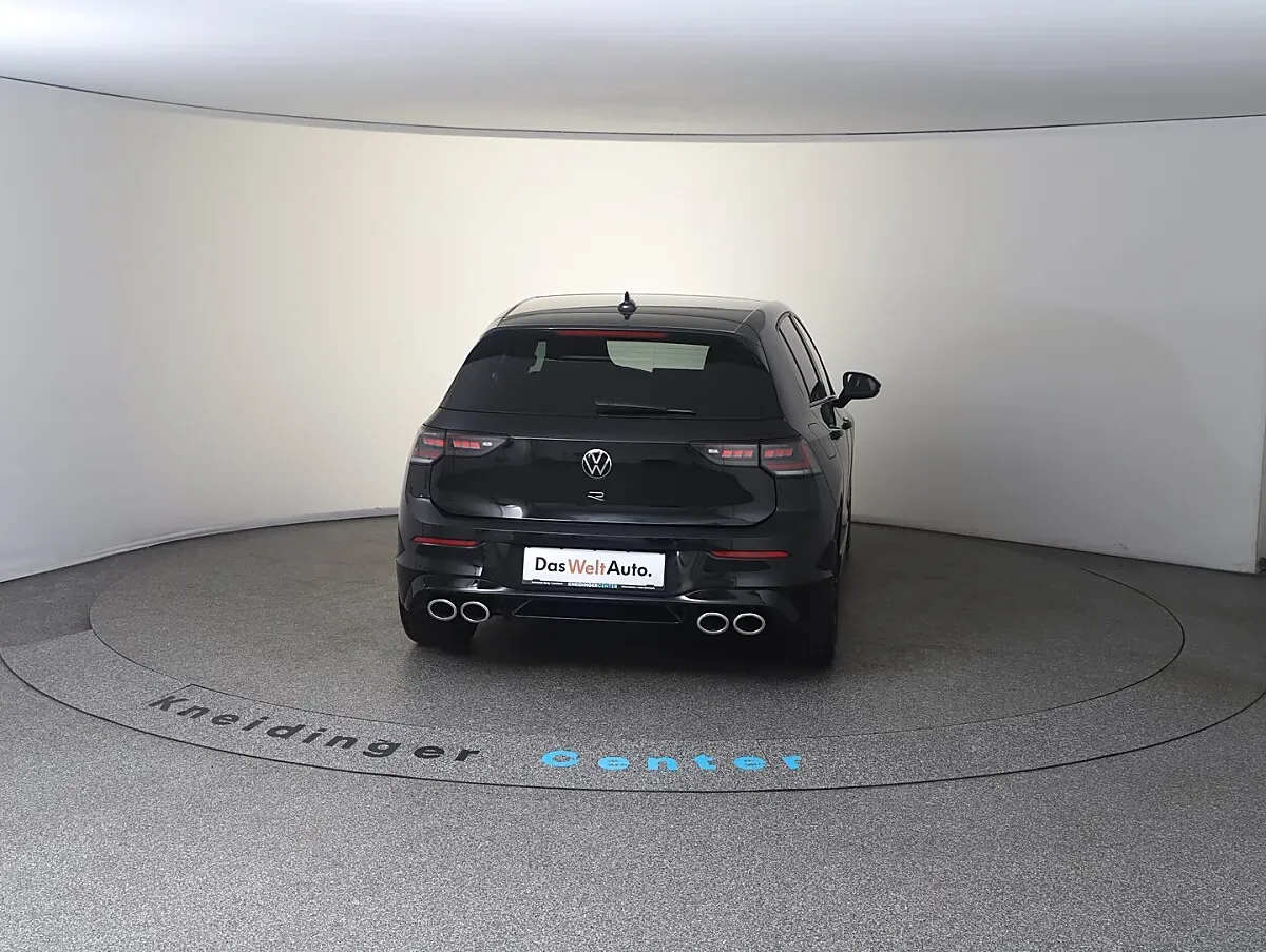 Volkswagen Golf 2025 photo 3