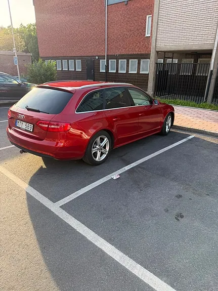 Audi A4 2013 photo 2