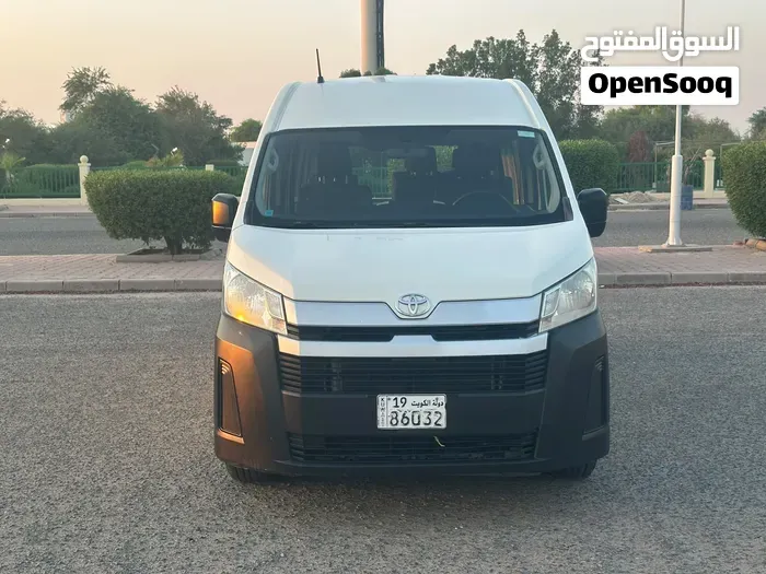 Toyota Hiace 2020 photo 5