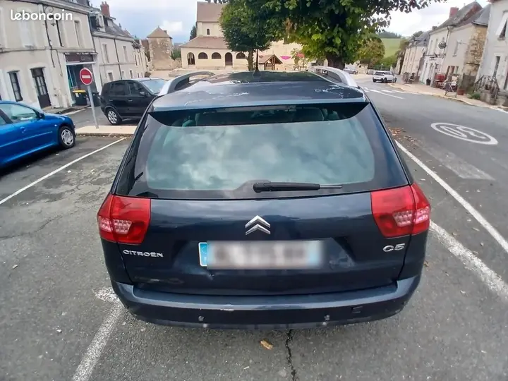 Citroen C5 2010 photo 2