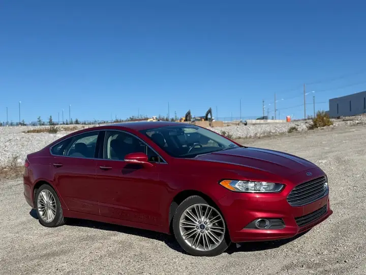 Ford Fusion 2016 photo 2