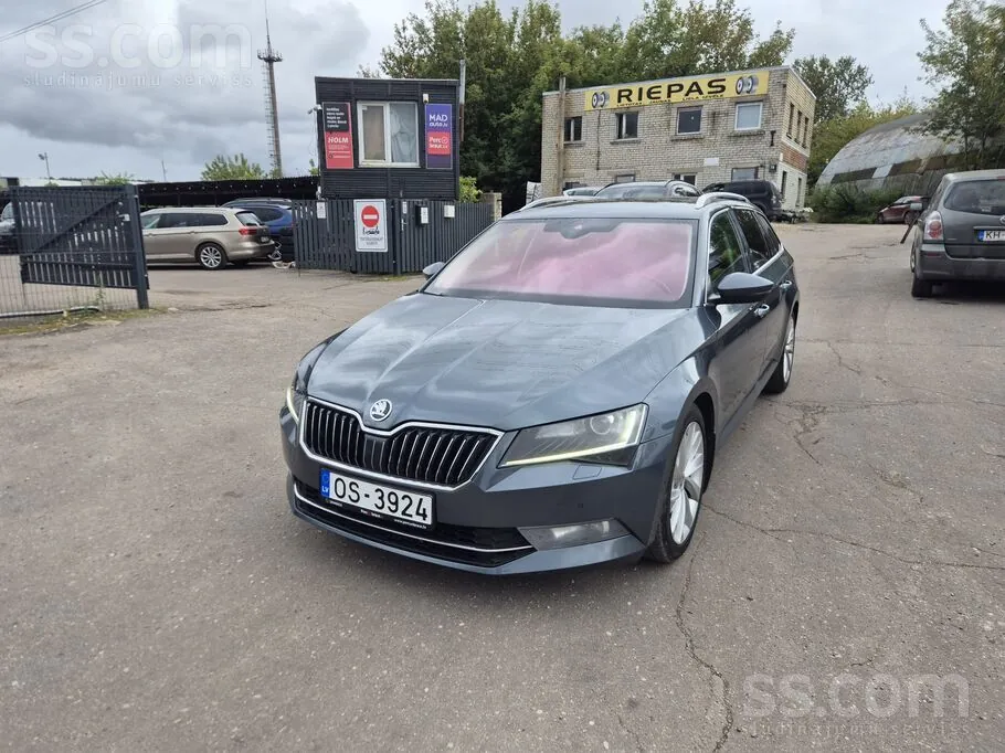 Skoda Superb 2015 photo 4