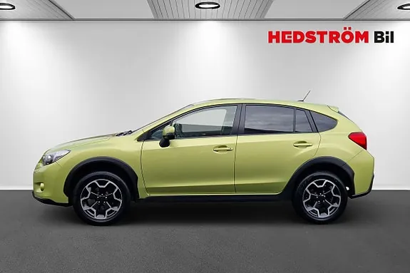 Subaru Xv 2015 photo 2