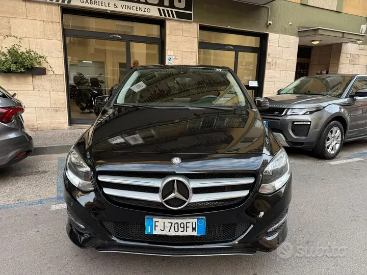 Mercedes-Benz B 180D 2017 photo 4