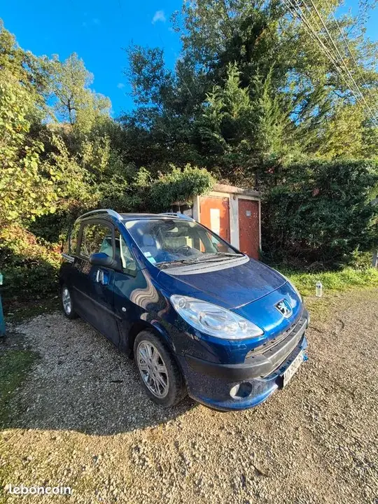 Peugeot 1007