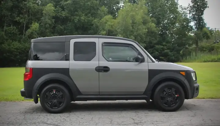 Honda Element 2005 photo 2