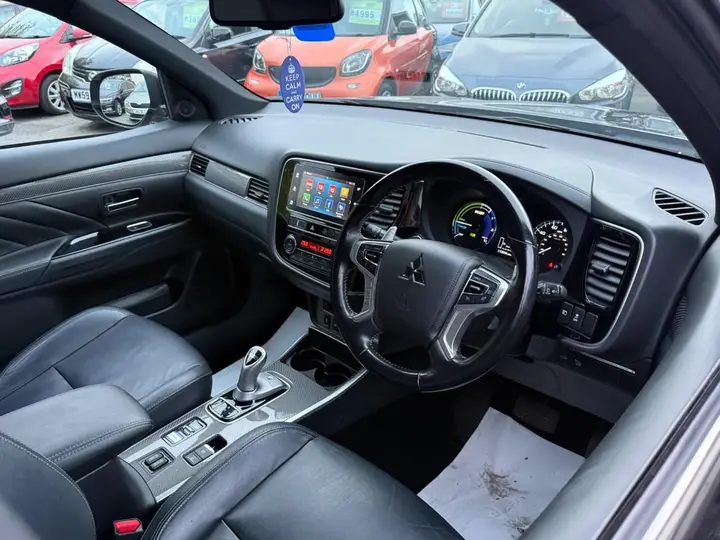 Mitsubishi Outlander 2019 photo 3