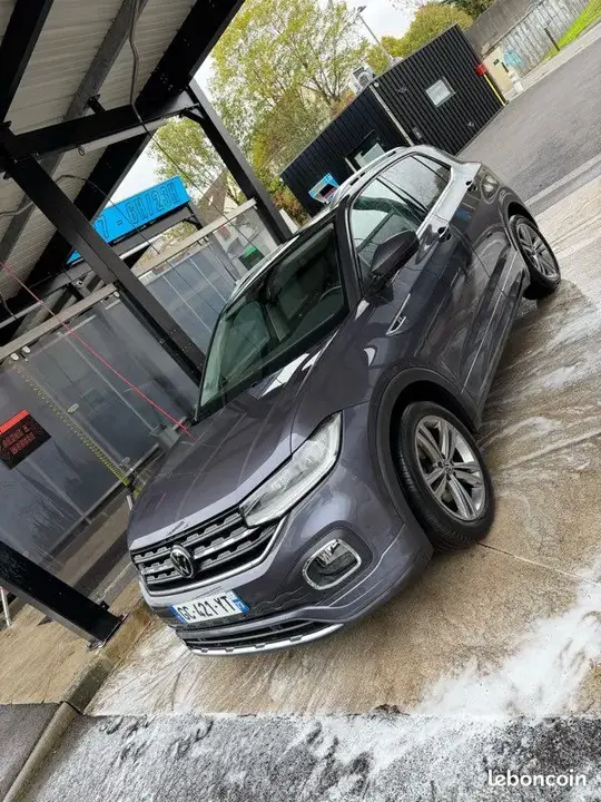 Volkswagen T-Cross 2021 photo 2