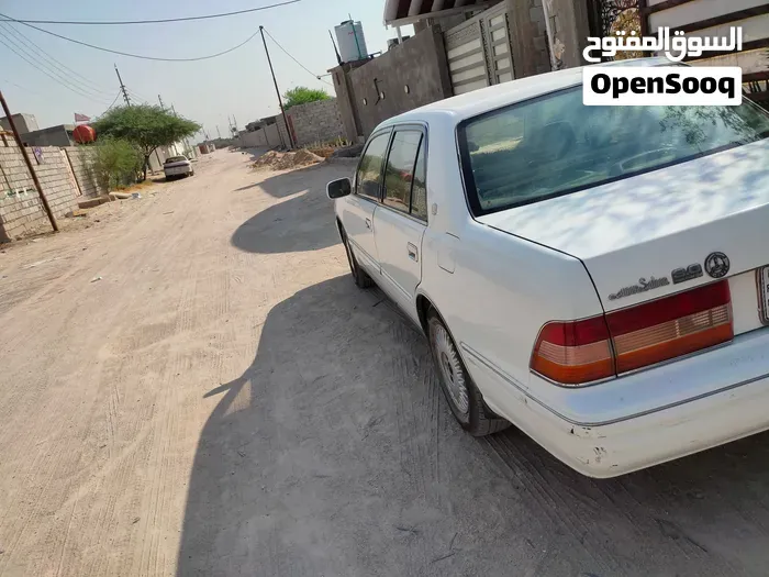 Toyota Crown 1998 photo 3