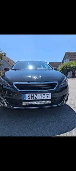 Peugeot 308 2015 photo 2
