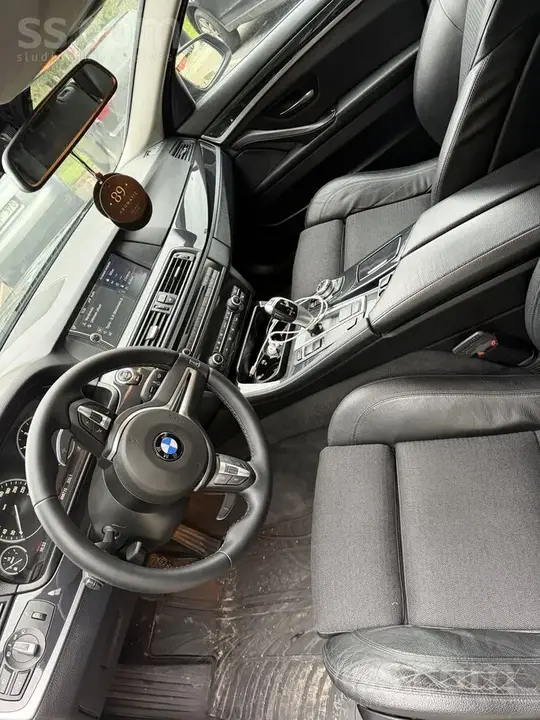 BMW 520 2012 photo 5