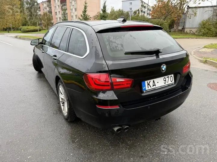 BMW 520 2012 photo 4