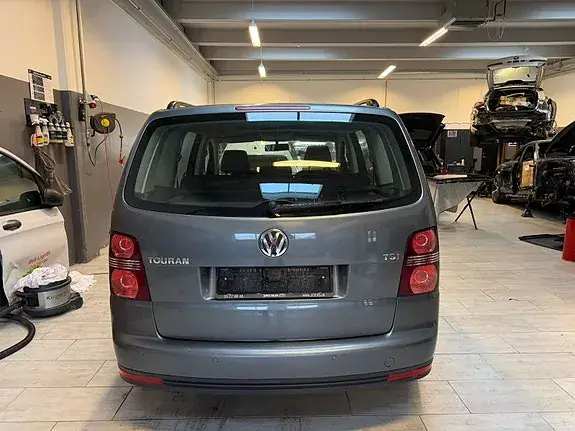 Volkswagen Touran 2007 photo 3