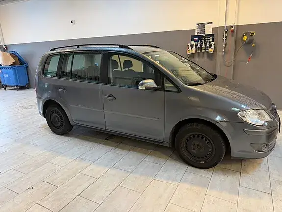 Volkswagen Touran 2007 photo 4